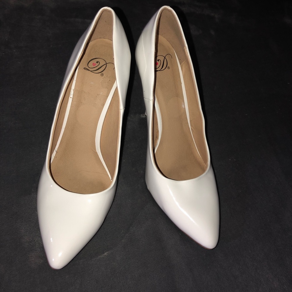 White pointy toe heels